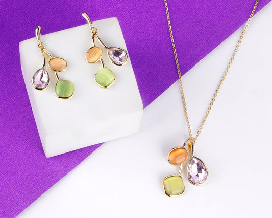 Western Stylish Trending Anti Tarnish Pendant Chain set with crystal Earrings