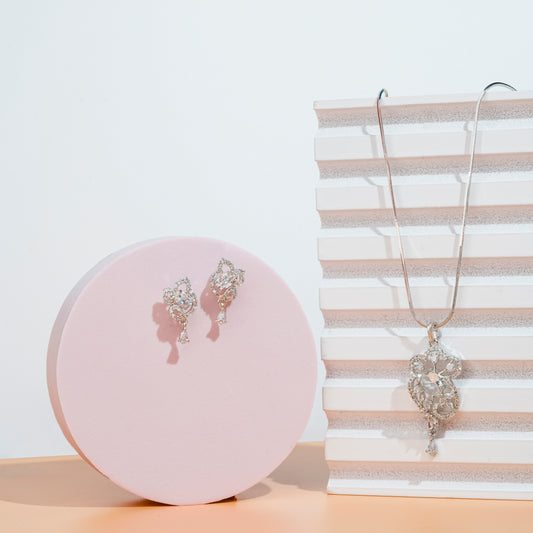 American diamond Trending Look Necklace Pendant chain jewelry set with pair of Earrings.